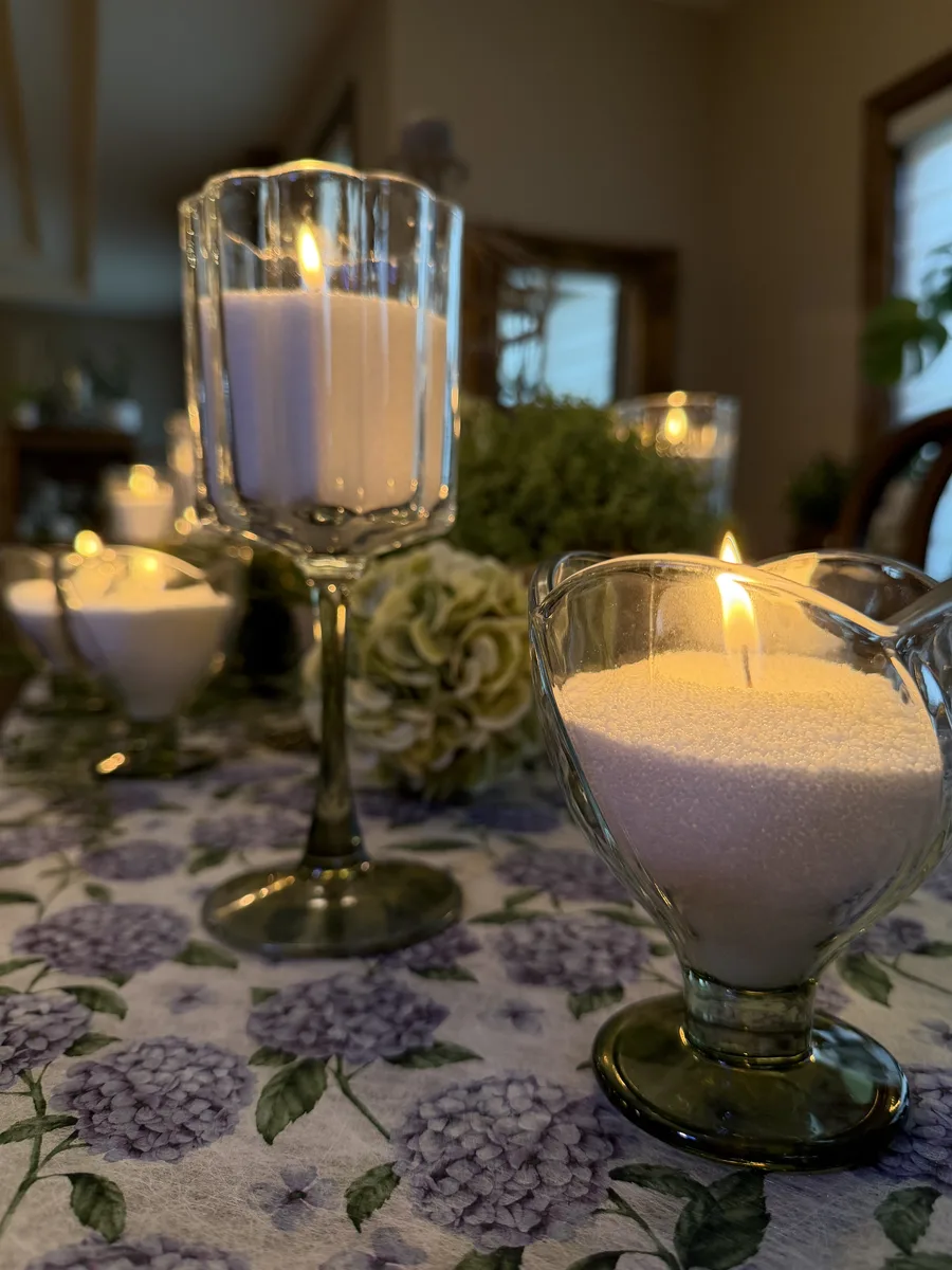 Wine glasses with Candle Gems